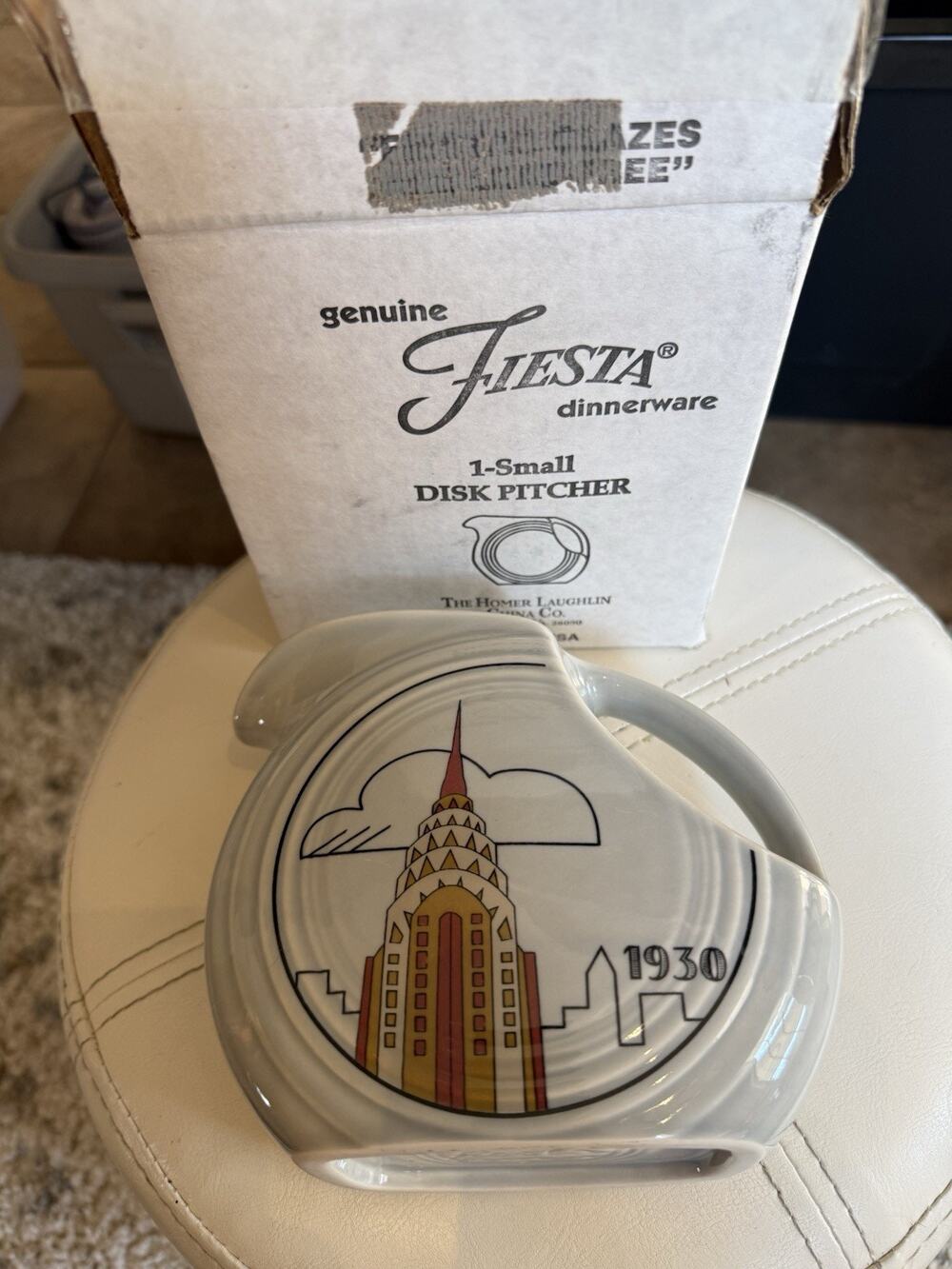 Rare 1999 Fiesta HLCCA 1930 Chrysler Building Gray Juice Disc Pitcher Fiestaware